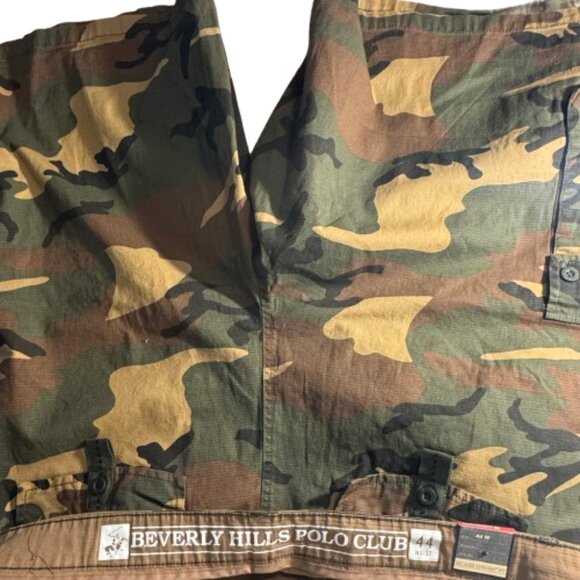 NWT Beverly Hills Polo Club Camo Shorts men's Size 44 - Picture 5 of 5